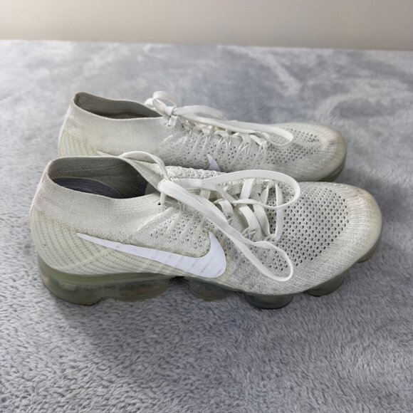 Nike VaporMax FlyKnit White Christmas Athletic Shoes Women’s Size 8.5 US - Picture 1 of 14